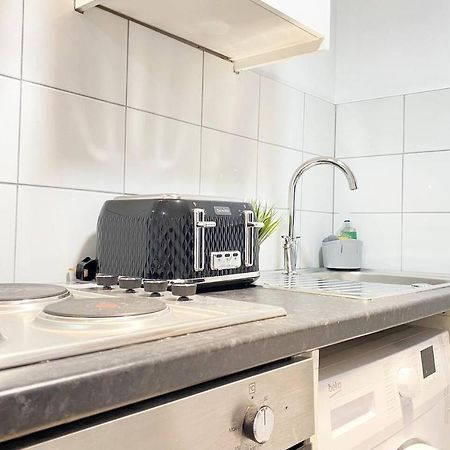 Horizon Haven Studio Apartment แมนเชสเตอร์ ภายนอก รูปภาพ